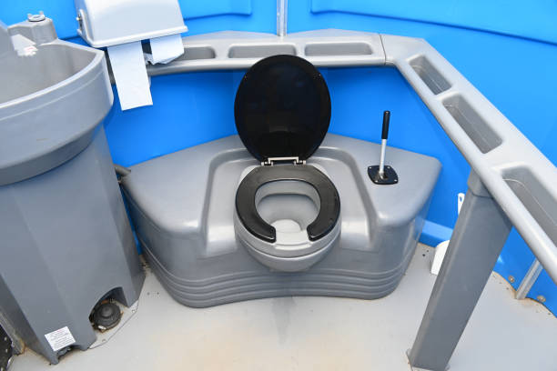 Best Portable bathroom rental  in Aitkin, MN